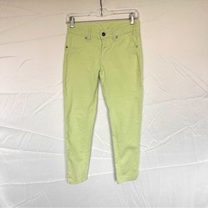 Carmar lime green capris, size 26